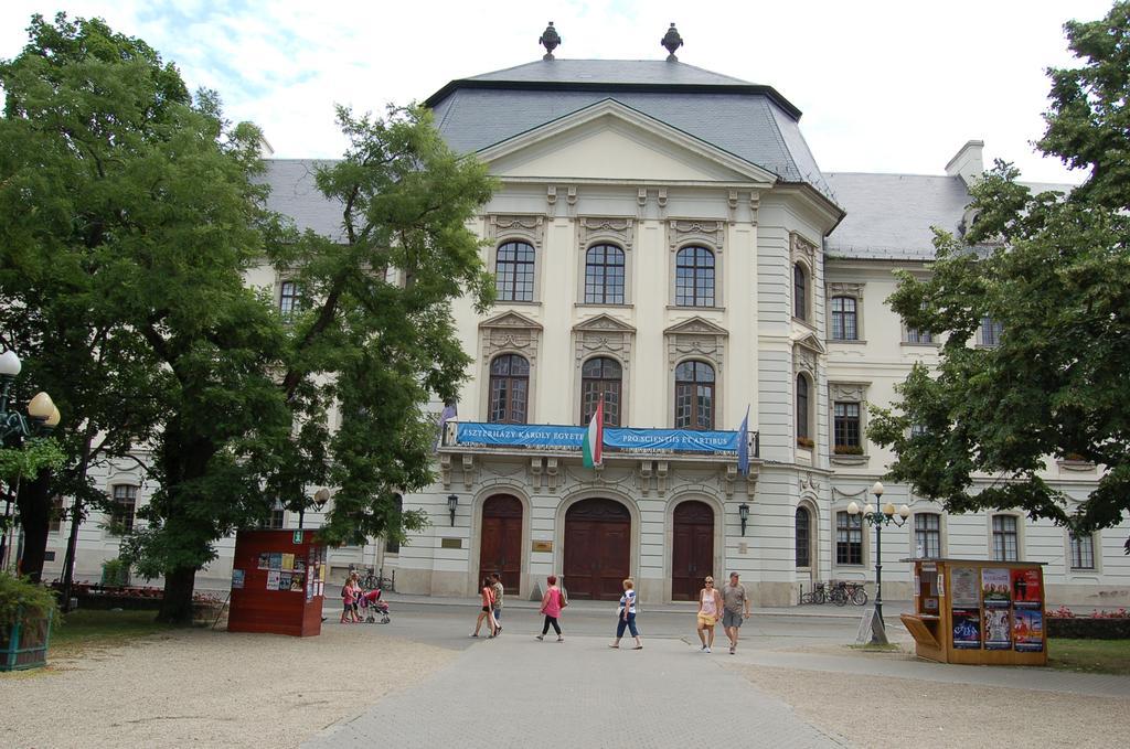 Apartman Rosé Eger Extérieur photo